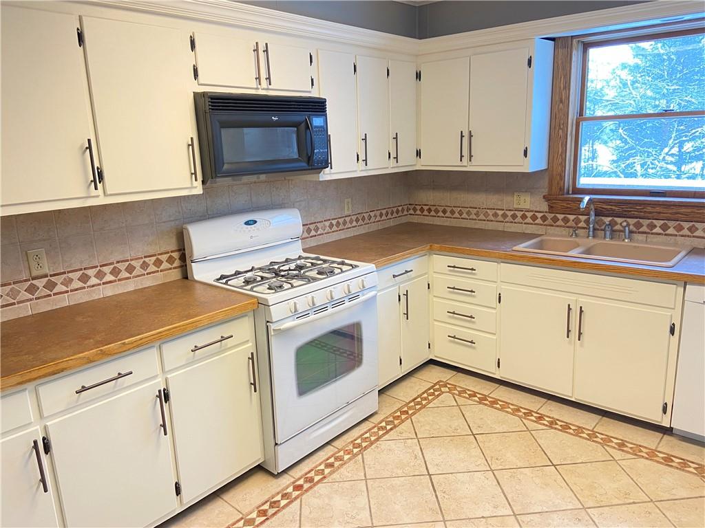 120 Darby Road Knox, PA 16232 - Photo 3 of 25 Gallery Image 3