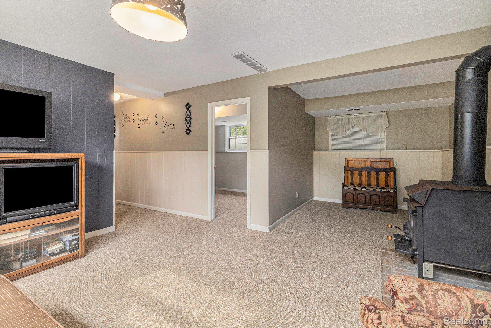 12962 South New Lothrop Road Byron, MI 48418 - Photo 26 of 42 Gallery Image 26