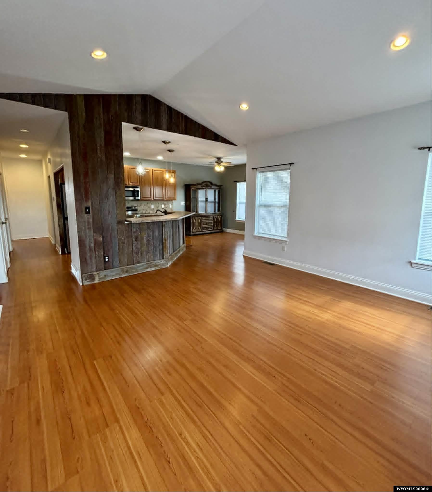 1315 Green River Road Douglas, WY 82633 - Photo 13 of 40