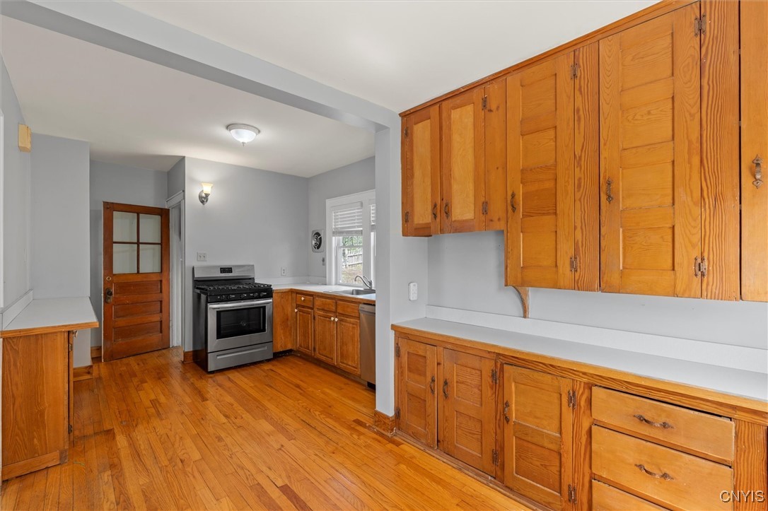 114 Phelps Place Syracuse, NY 13205 - Photo 13 of 31