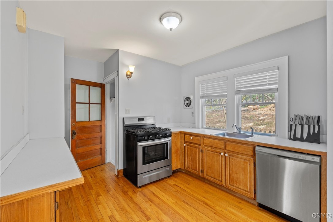 114 Phelps Place Syracuse, NY 13205 - Photo 14 of 31