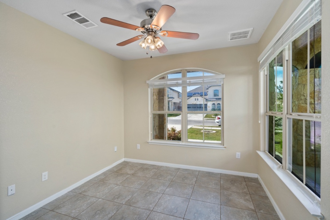 105 Checkerspot Court Georgetown, TX 78626 - Photo 12 of 33