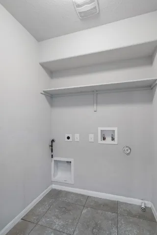 $2,150 | 105 Checkerspot Court, Georgetown, TX 78626