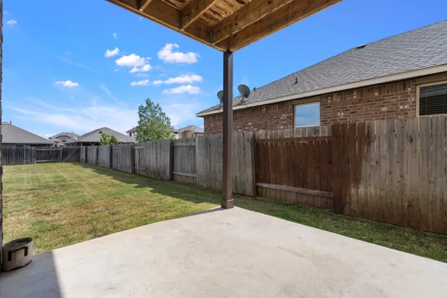 $2,150 | 105 Checkerspot Court, Georgetown, TX 78626
