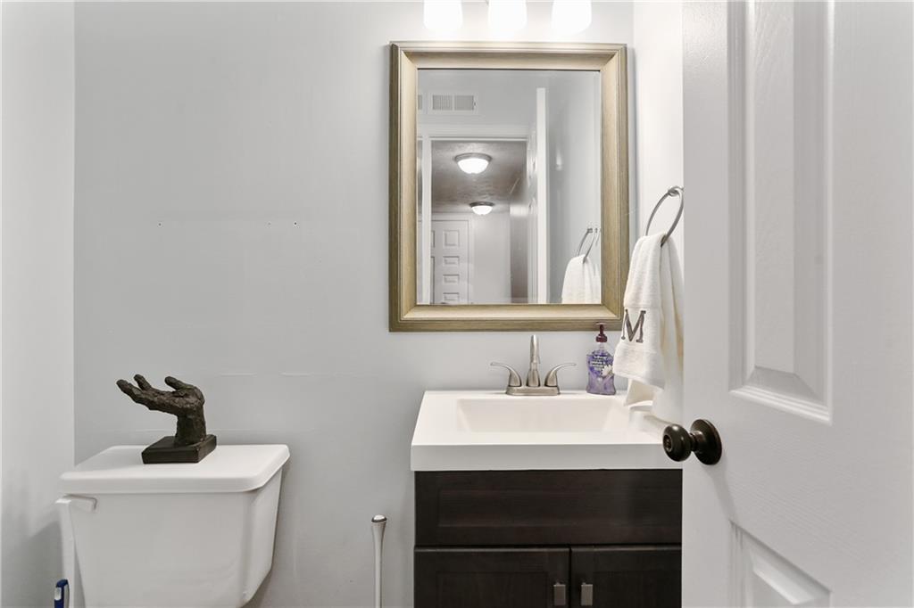 3054 Fry Road Greenwood, IN 46142 - Photo 15 of 30 Gallery Image 15