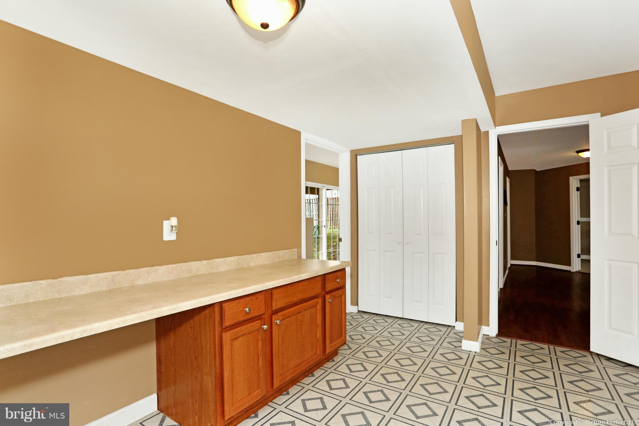 1756 Brookshire Run Point of Rocks, MD 21777 - Photo 24 of 30 Sorting & folding area w storage closet