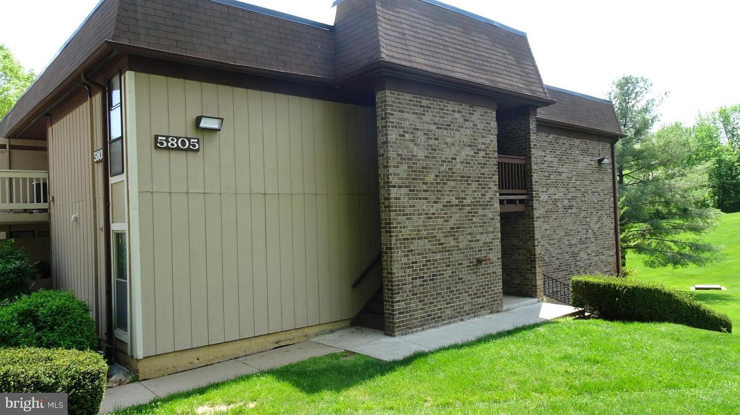 5805 P Royal Ridge Drive Springfield, VA 22152 - Photo 1 of 15