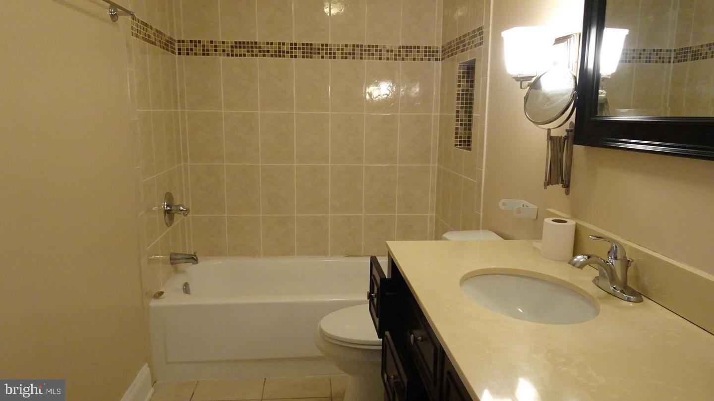 5805 P Royal Ridge Drive Springfield, VA 22152 - Photo 12 of 15