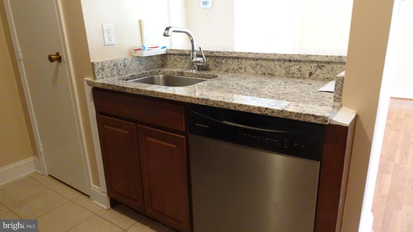 5805 P Royal Ridge Drive Springfield, VA 22152 - Photo 13 of 15