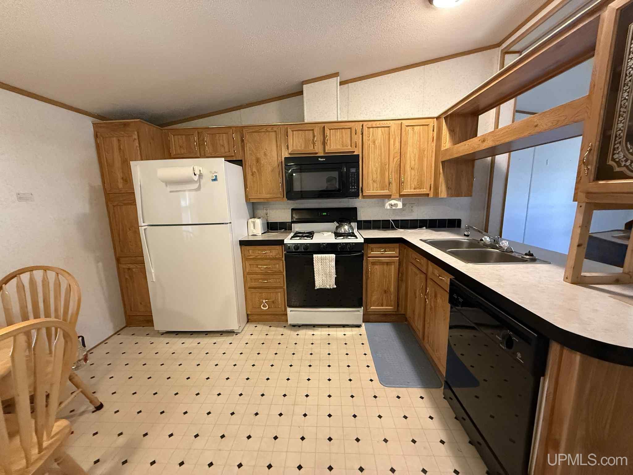 12534 Railroad Street Shingleton, MI 49884 - Photo 18 of 61