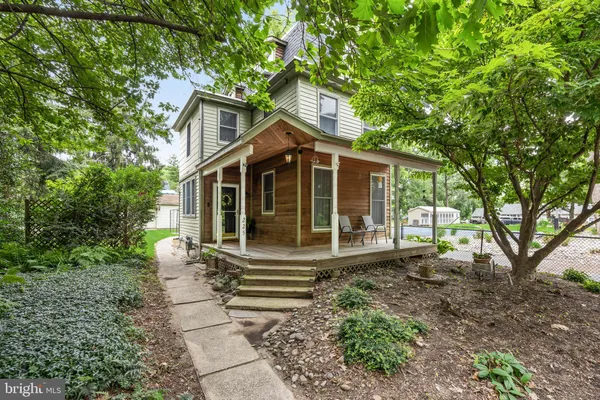 $349,900 | 225 Van Kirk Street, Beverly, NJ 08010