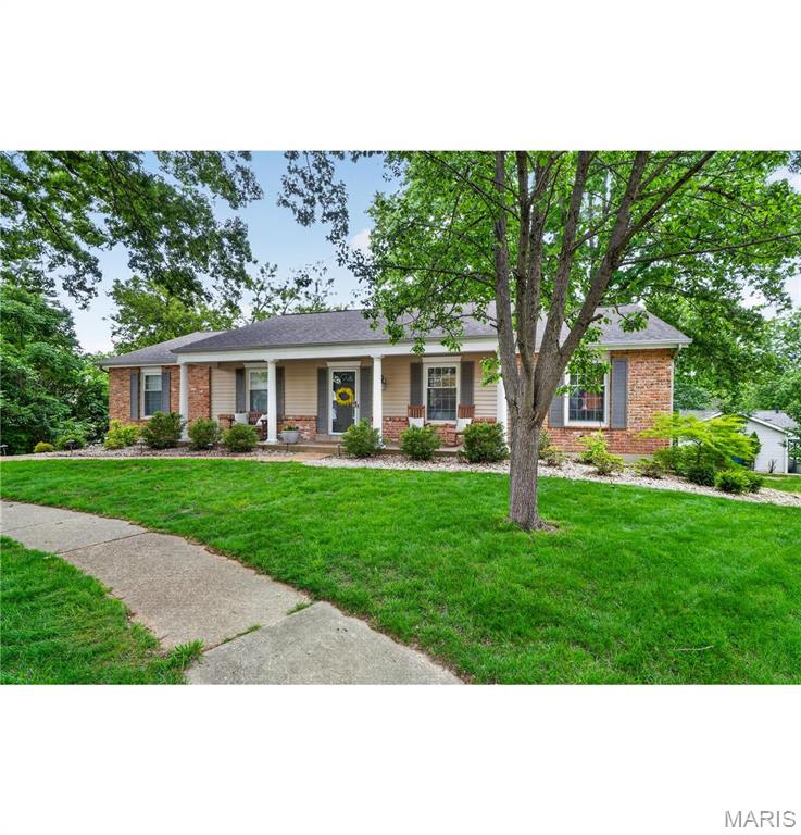 15580 Clover Ridge Drive Chesterfield, MO 63017 - Photo 2 of 45 Gallery Image 2