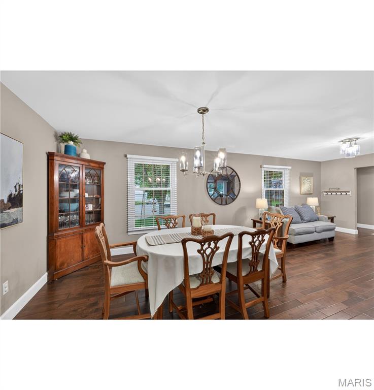 15580 Clover Ridge Drive Chesterfield, MO 63017 - Photo 6 of 45 Gallery Image 6