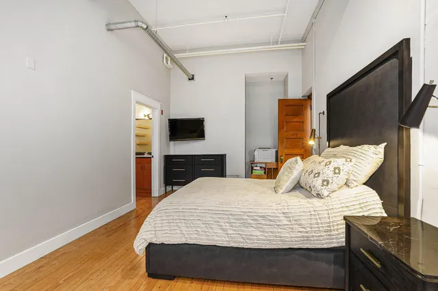 $329,900 | 600 Broadway Avenue Northwest, Unit 239, Grand Rapids, MI 49504