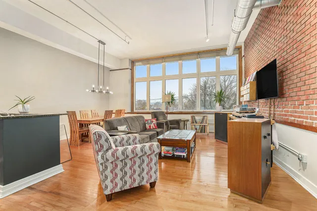 $329,900 | 600 Broadway Avenue Northwest, Unit 239, Grand Rapids, MI 49504