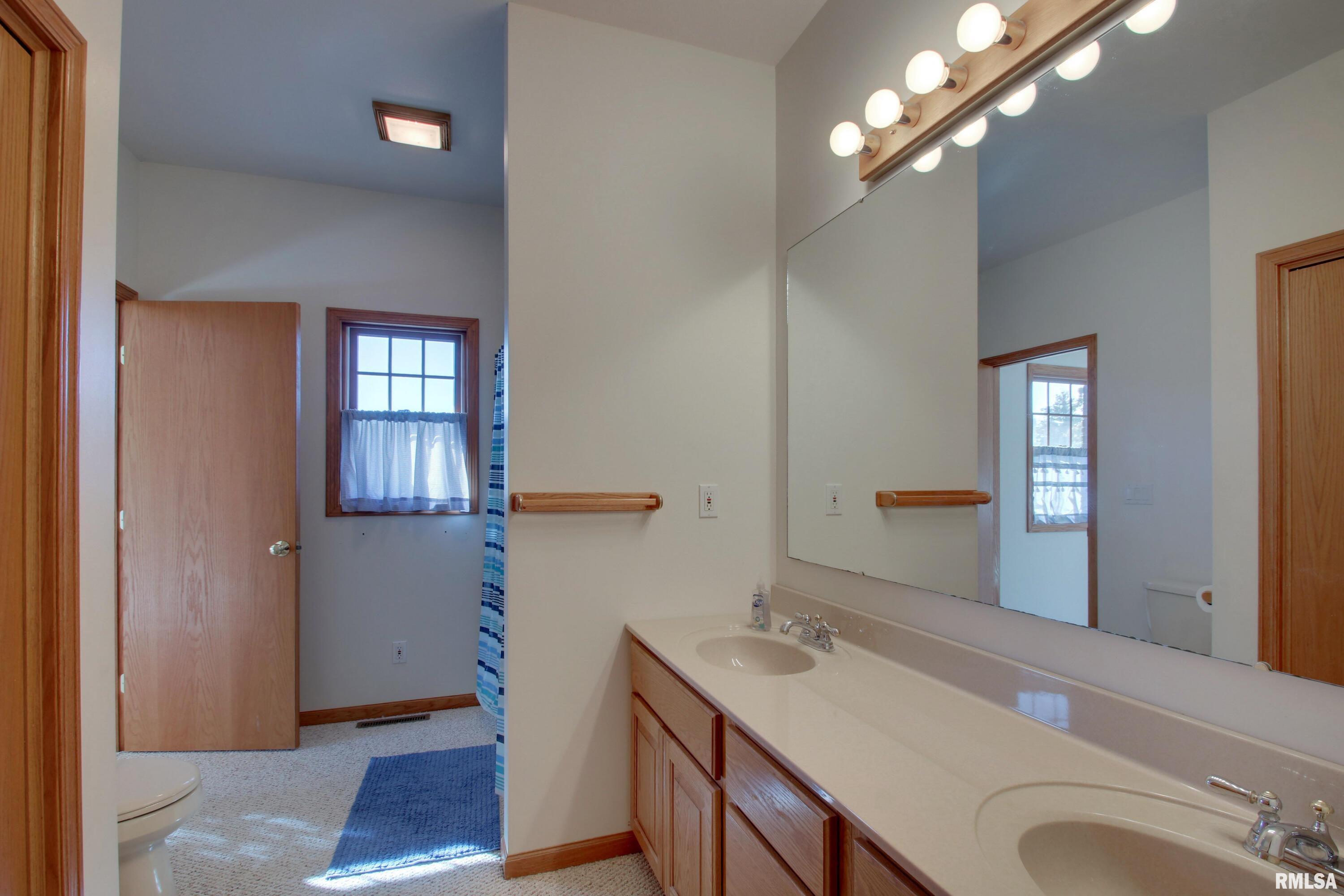 1235 East 2400th Place Camp Point, IL 62320 - Photo 13 of 25 Gallery Image 13