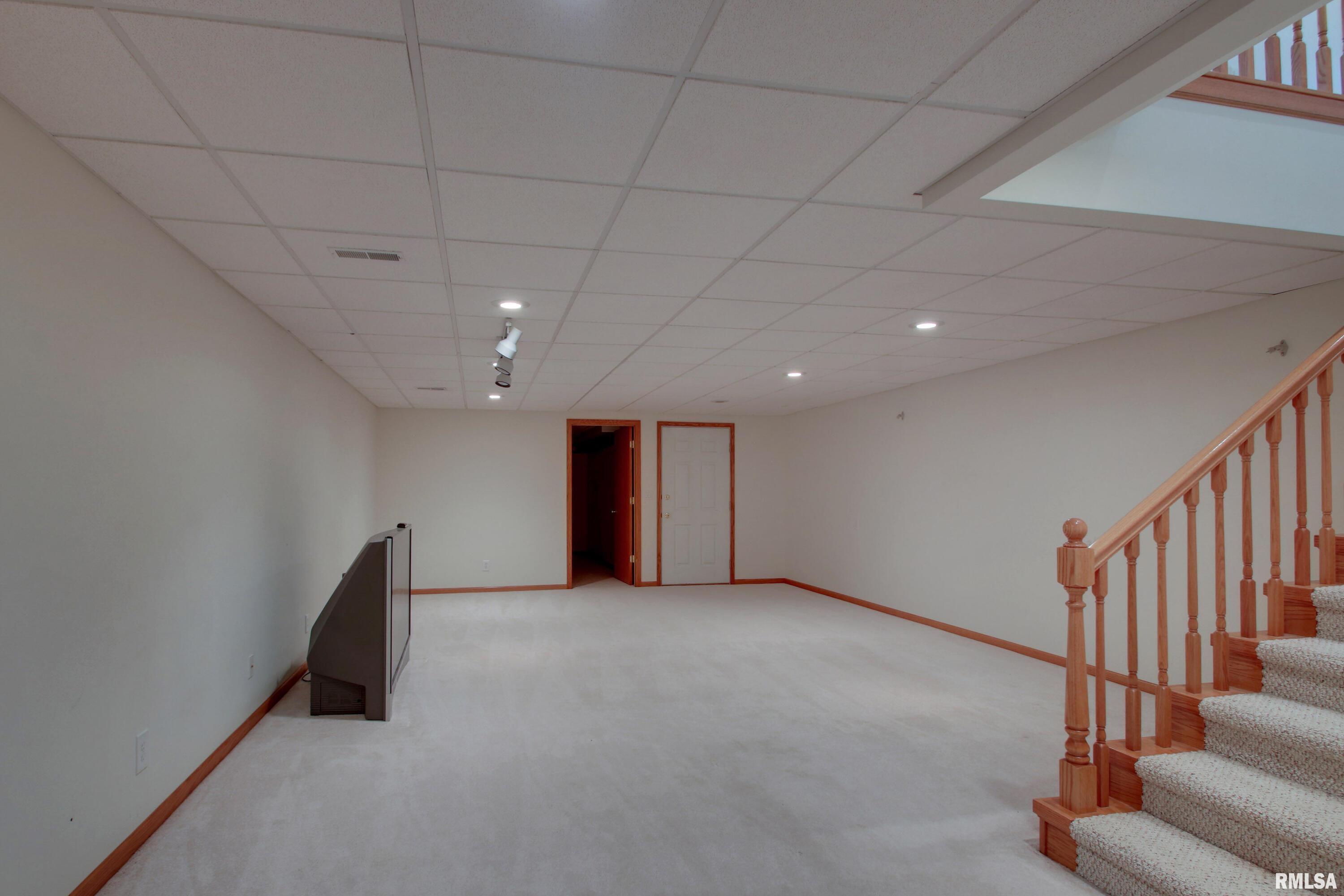 1235 East 2400th Place Camp Point, IL 62320 - Photo 14 of 25 Gallery Image 14