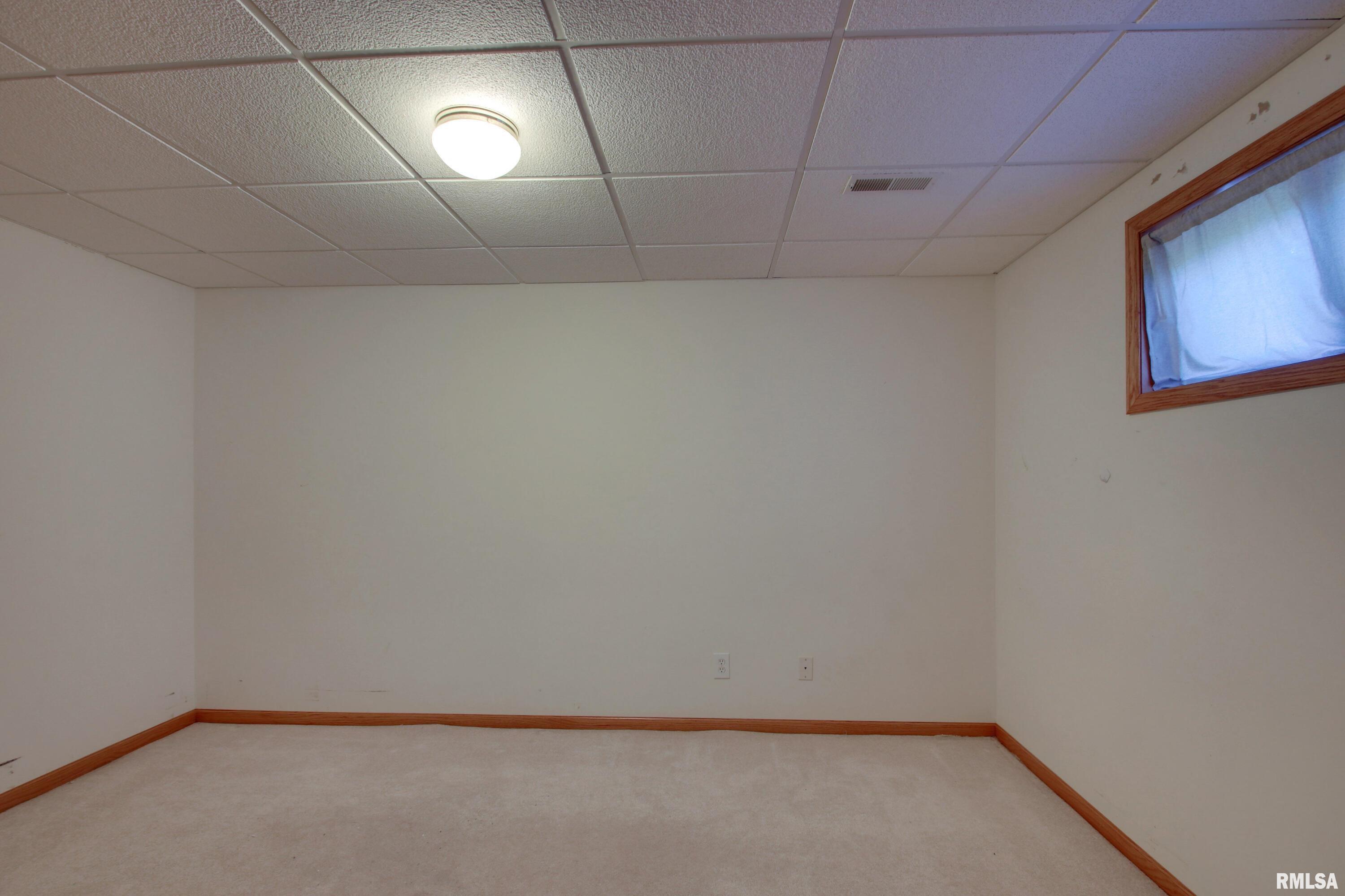 1235 East 2400th Place Camp Point, IL 62320 - Photo 15 of 25 Gallery Image 15