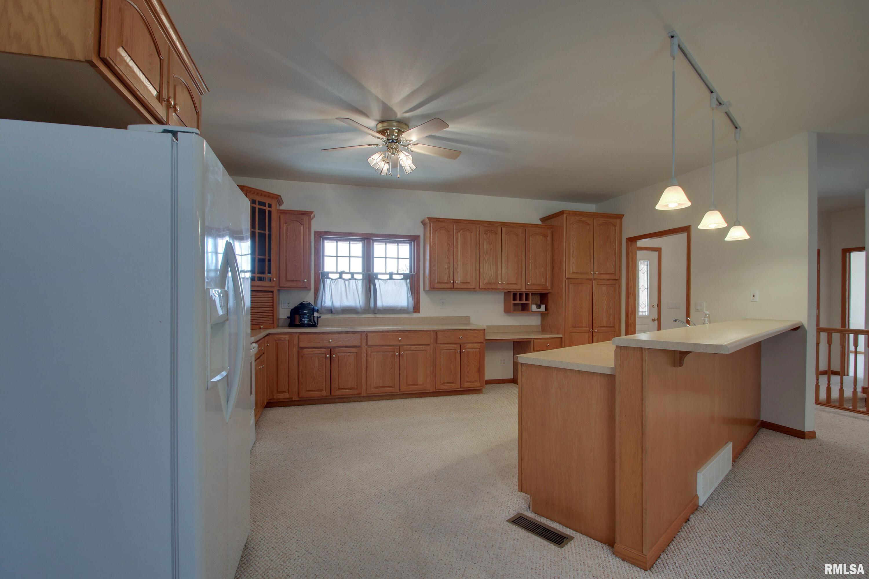 1235 East 2400th Place Camp Point, IL 62320 - Photo 4 of 25 Gallery Image 4