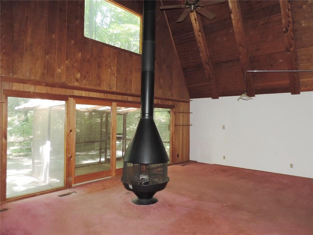 143 Morgan Road Butler, PA 16002 - Photo 2 of 24