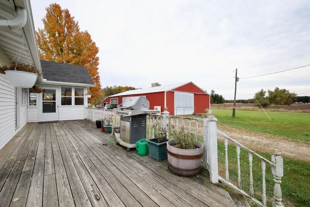 $475,000 | N8709 5th Avenue, Camp Douglas, WI 54618