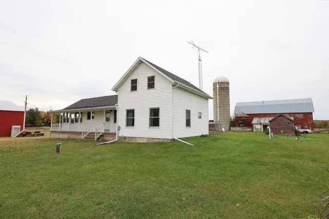 $475,000 | N8709 5th Avenue, Camp Douglas, WI 54618