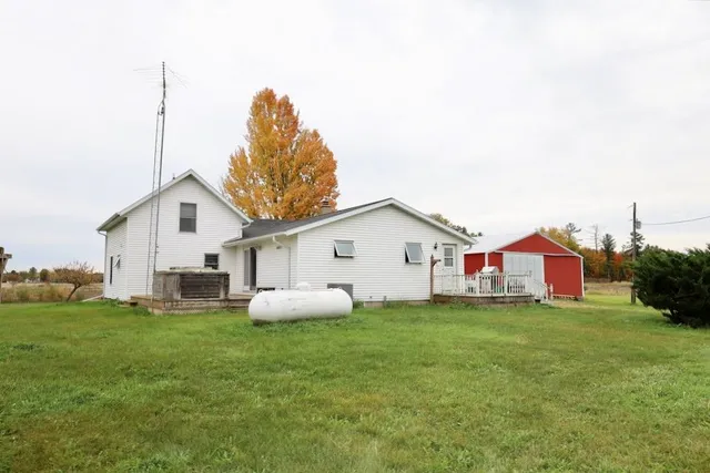 $475,000 | N8709 5th Avenue, Camp Douglas, WI 54618