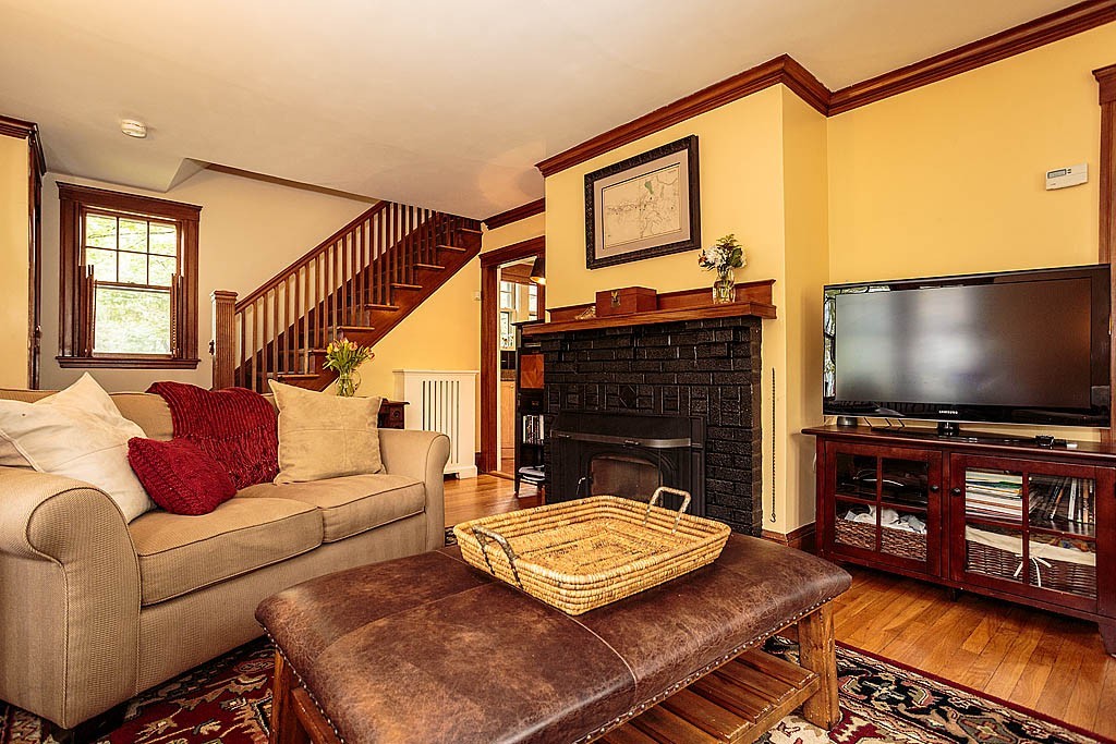 88 High Haith Road Arlington, MA 02476 - Photo 4 of 24 Gallery Image 4