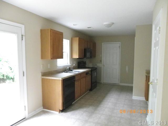 1267 Winding Path Road Lake Wylie, SC 29710 - Photo 3 of 11 Gallery Image 3