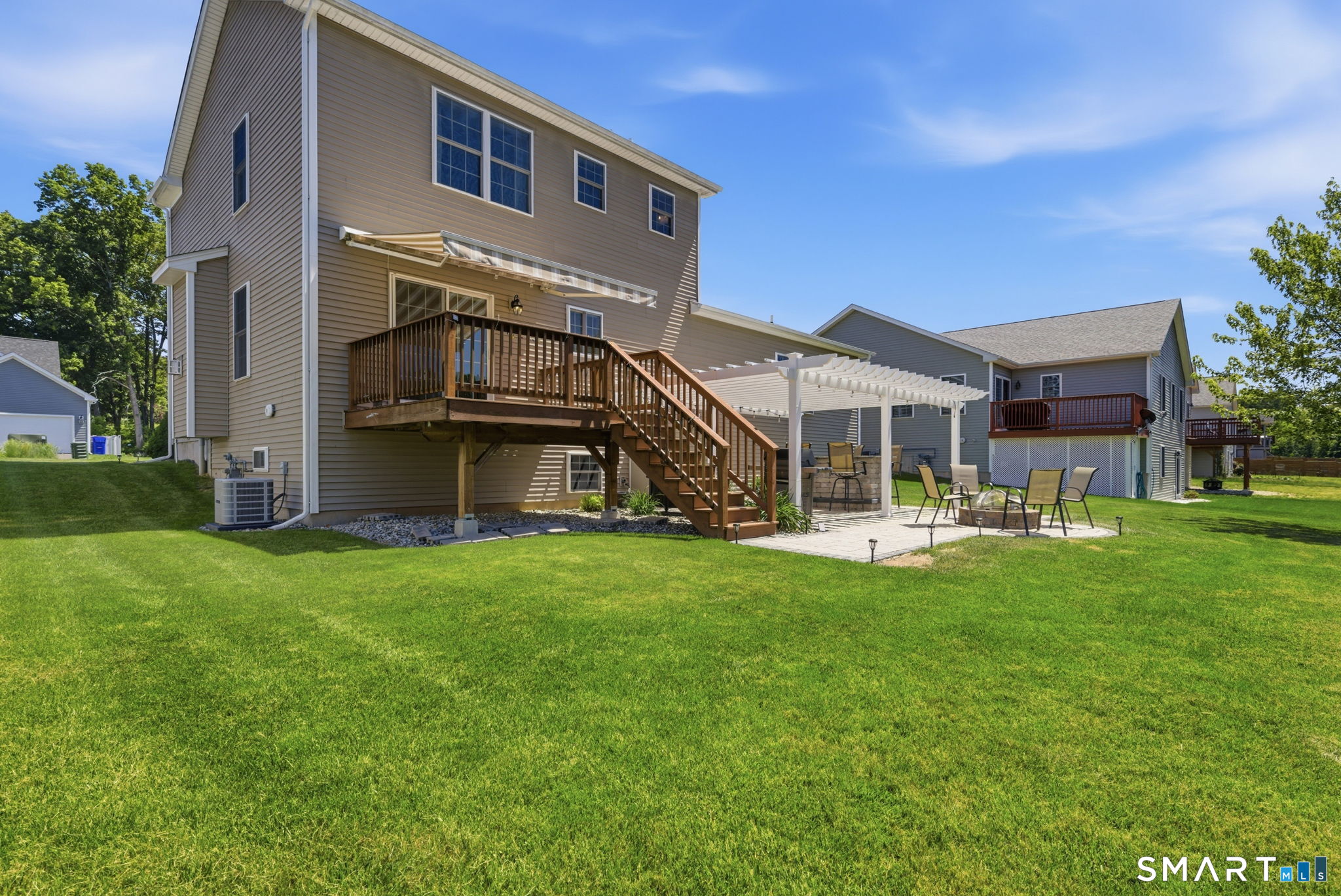 12 West River Road East Windsor, CT 06088 - Photo 5 of 40