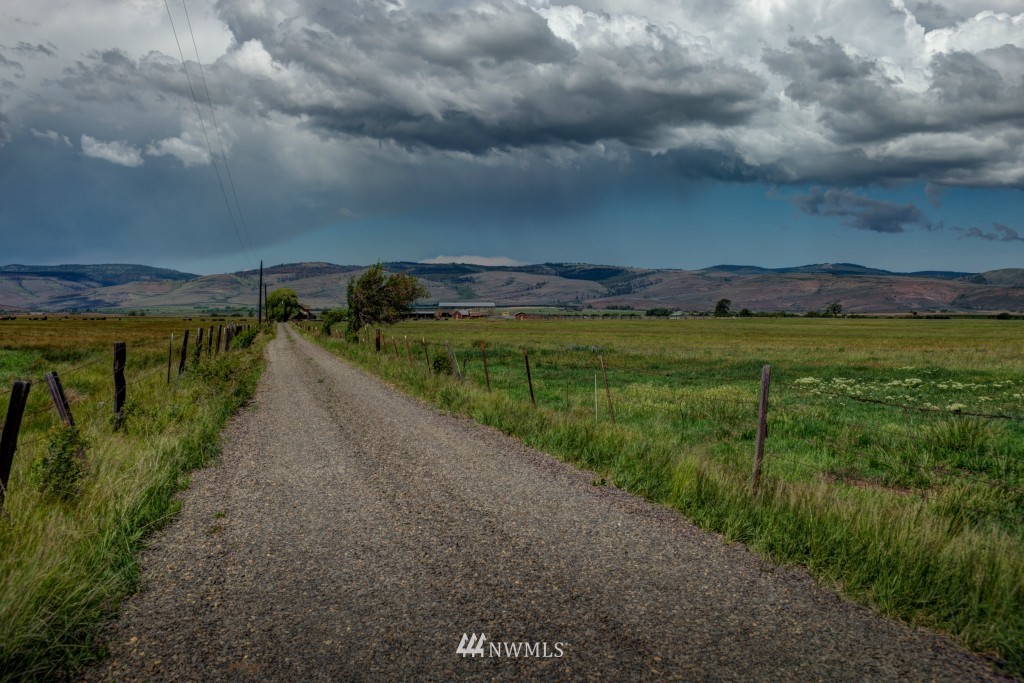 3441 Rader Road Ellensburg, WA 98926 - Photo 2 of 15 Gallery Image 2
