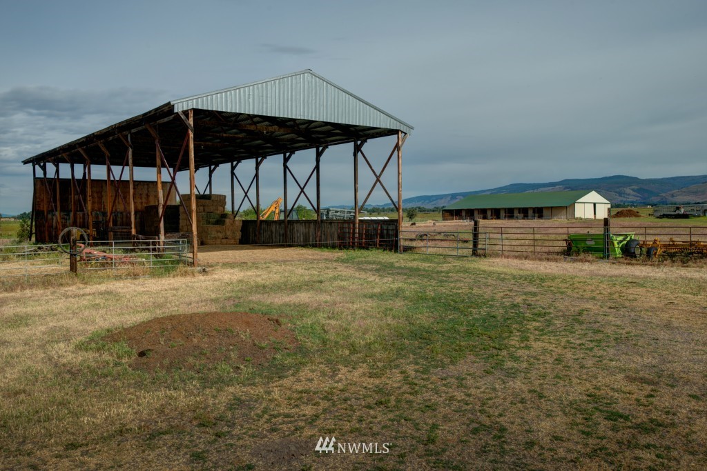3441 Rader Road Ellensburg, WA 98926 - Photo 4 of 15 Gallery Image 4