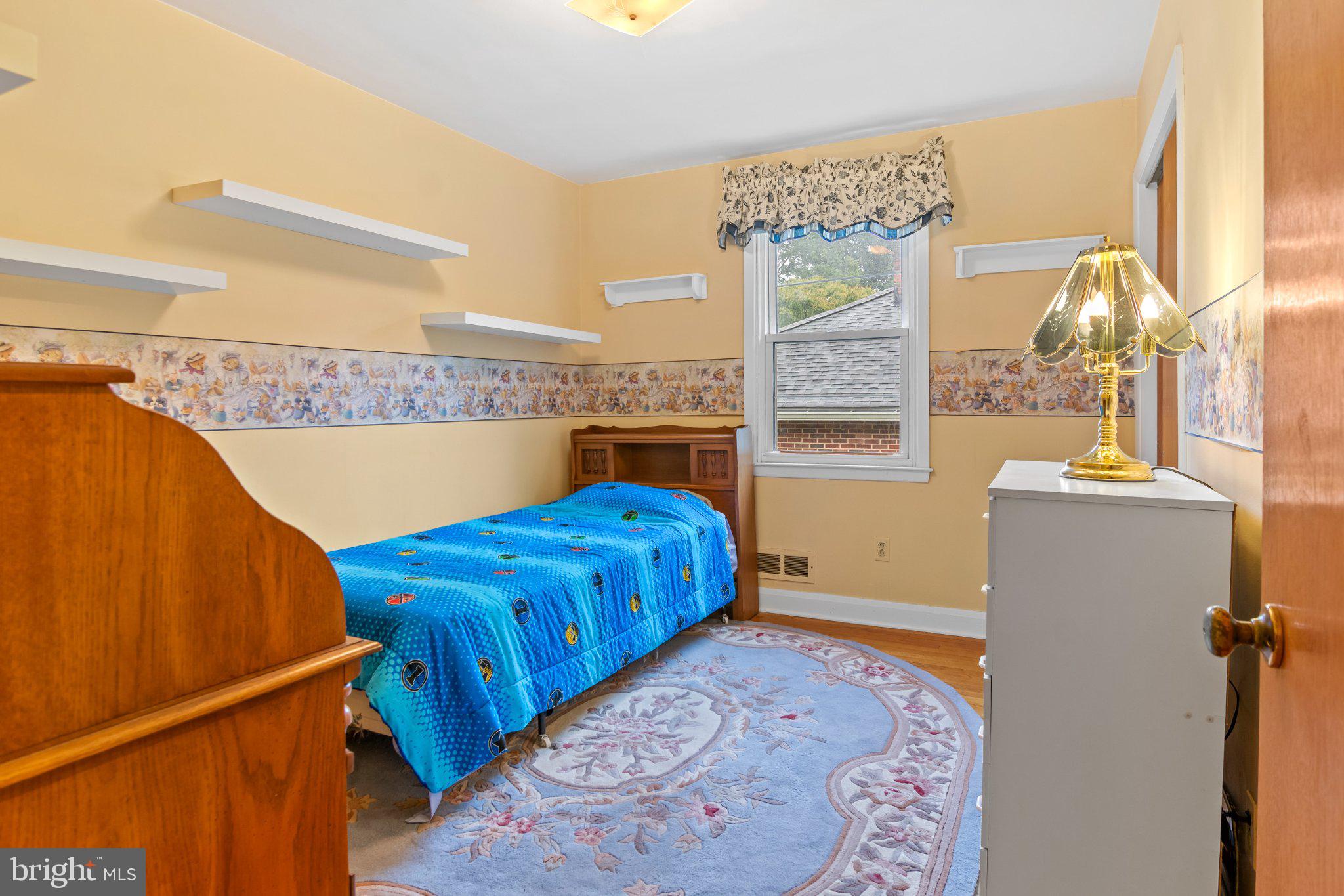 534 Brook Road Baltimore, MD 21286 - Photo 19 of 41 Second Bedroom