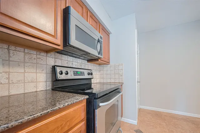 $164,900 | 2211 South Kirkwood Road, Unit 19, Houston, TX 77077