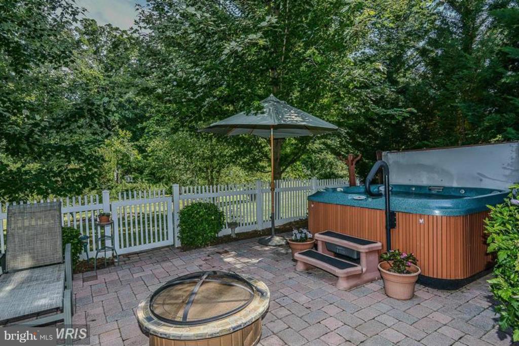 21590 Merion Street Ashburn, VA 20147 - Photo 27 of 30 Exterior (Rear)