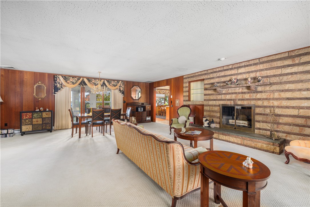 1173 Main Road Tiverton, RI 02878 - Photo 11 of 40