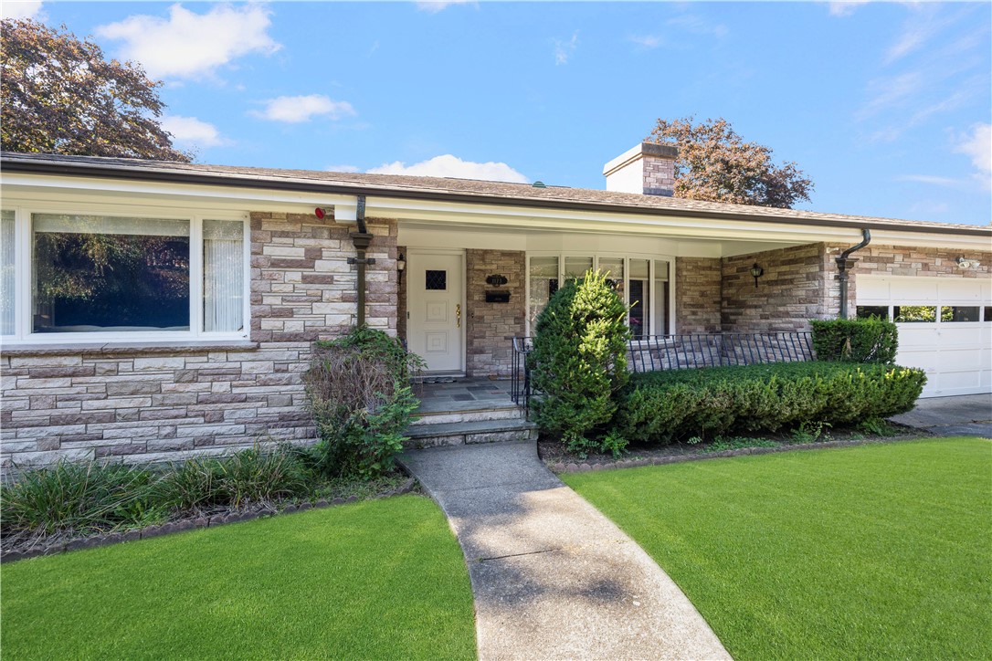 1173 Main Road Tiverton, RI 02878 - Photo 4 of 40