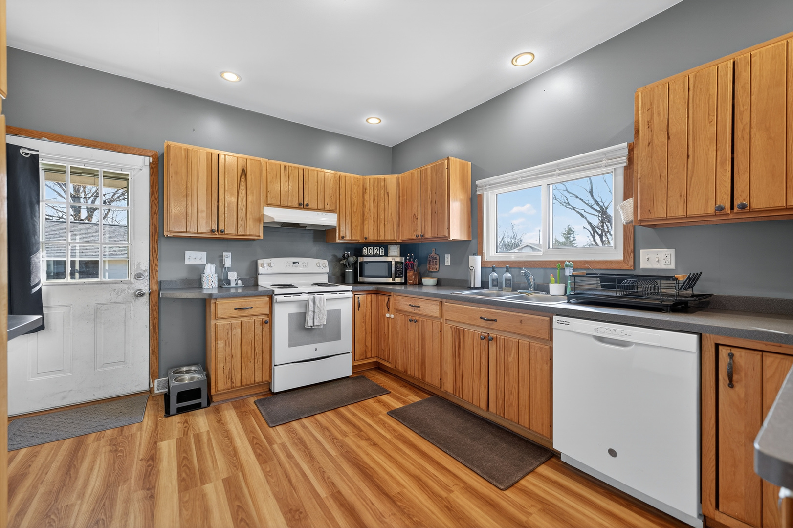 1011 South 3rd Street Oregon, IL 61061 - Photo 7 of 35