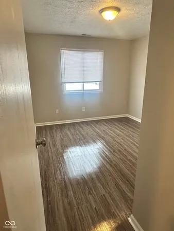 $1,275 | 88 Keran Manor Court, Unit C, Greenwood, IN 46142