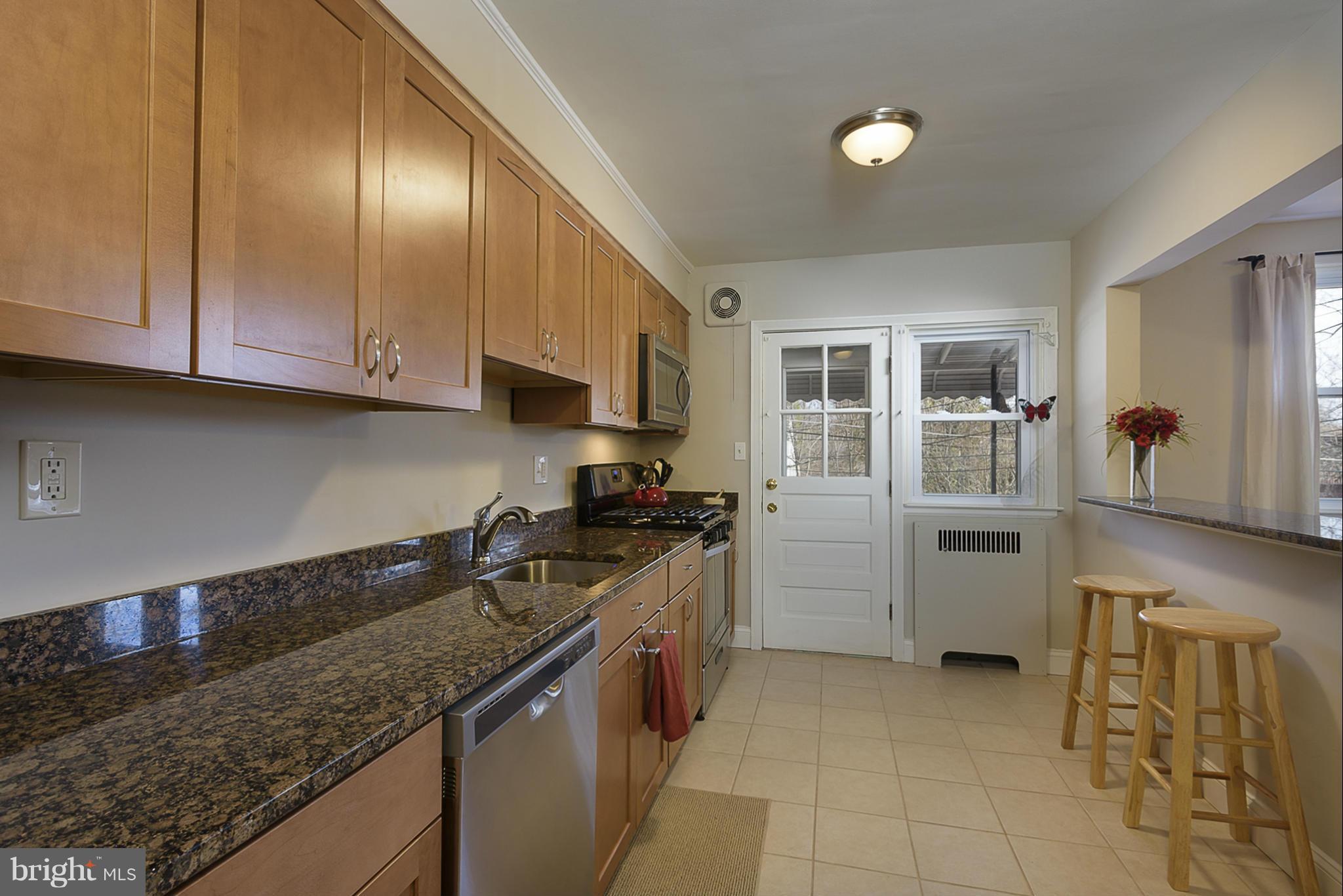 435 Overbrook Road Catonsville, MD 21228 - Photo 12 of 30 Kitchen