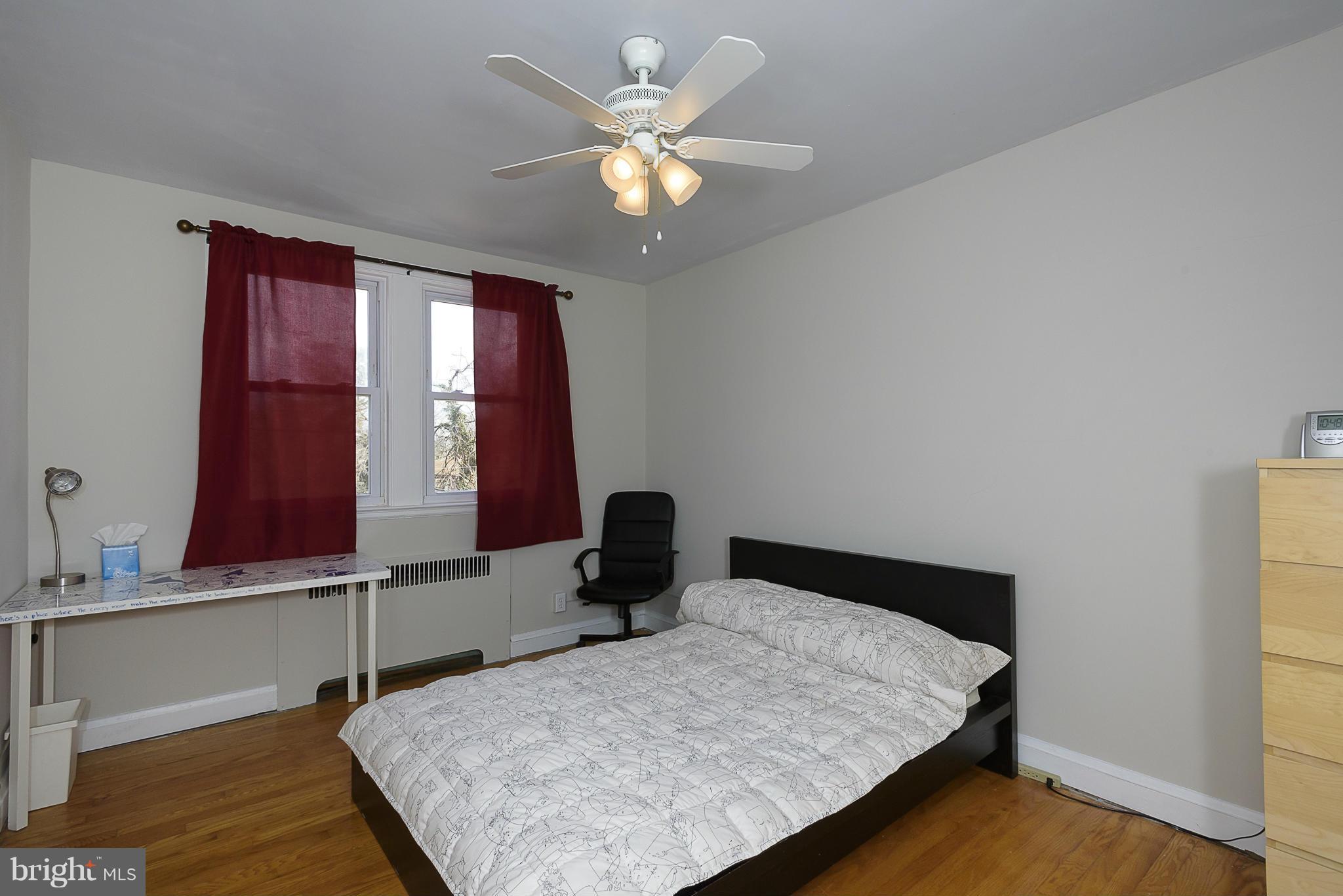 435 Overbrook Road Catonsville, MD 21228 - Photo 20 of 30 Bedroom 3