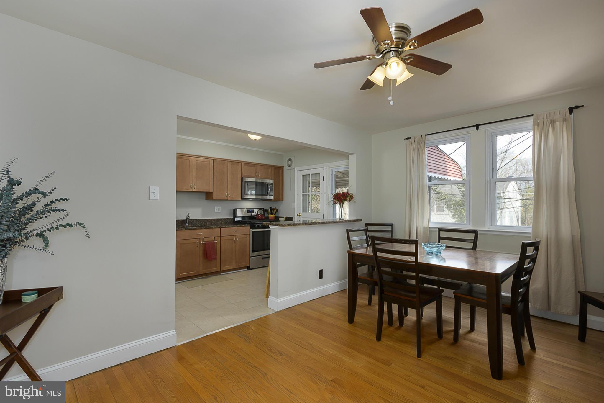 435 Overbrook Road Catonsville, MD 21228 - Photo 10 of 30 Dining Room