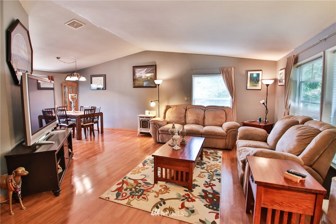 9 156th Place Southwest Bothell, WA 98012 - Photo 2 of 18