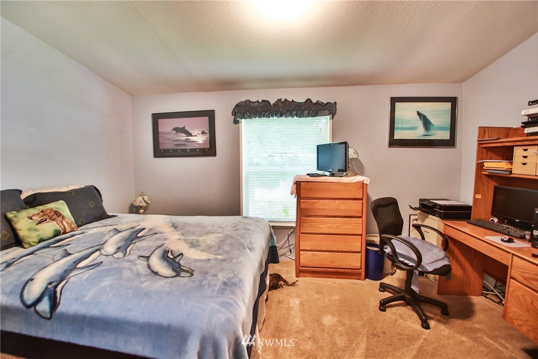 9 156th Place Southwest Bothell, WA 98012 - Photo 15 of 18