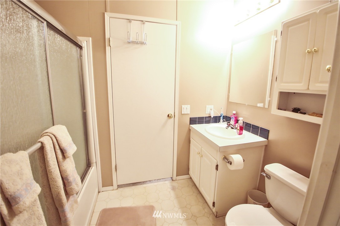 9 156th Place Southwest Bothell, WA 98012 - Photo 10 of 18