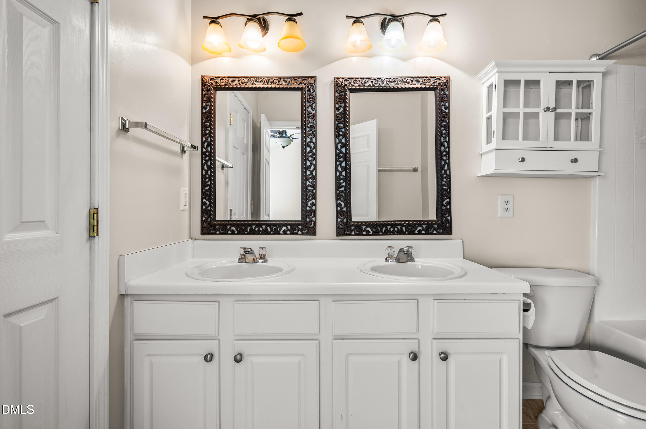 8139 Rhiannon Road Raleigh, NC 27613 - Photo 18 of 29 18_dsc_2555
