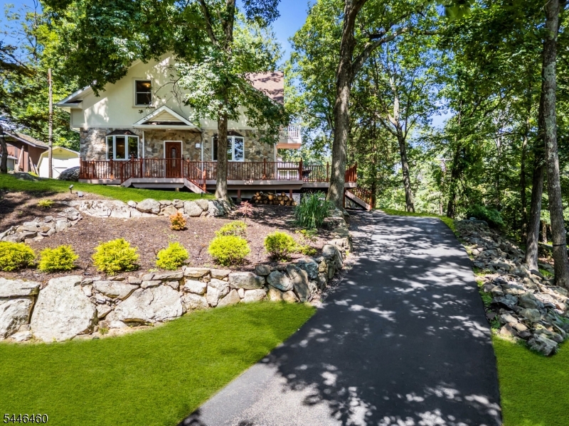 104 Bishops Rock Road Hopatcong, NJ 07843 - Photo 8 of 49