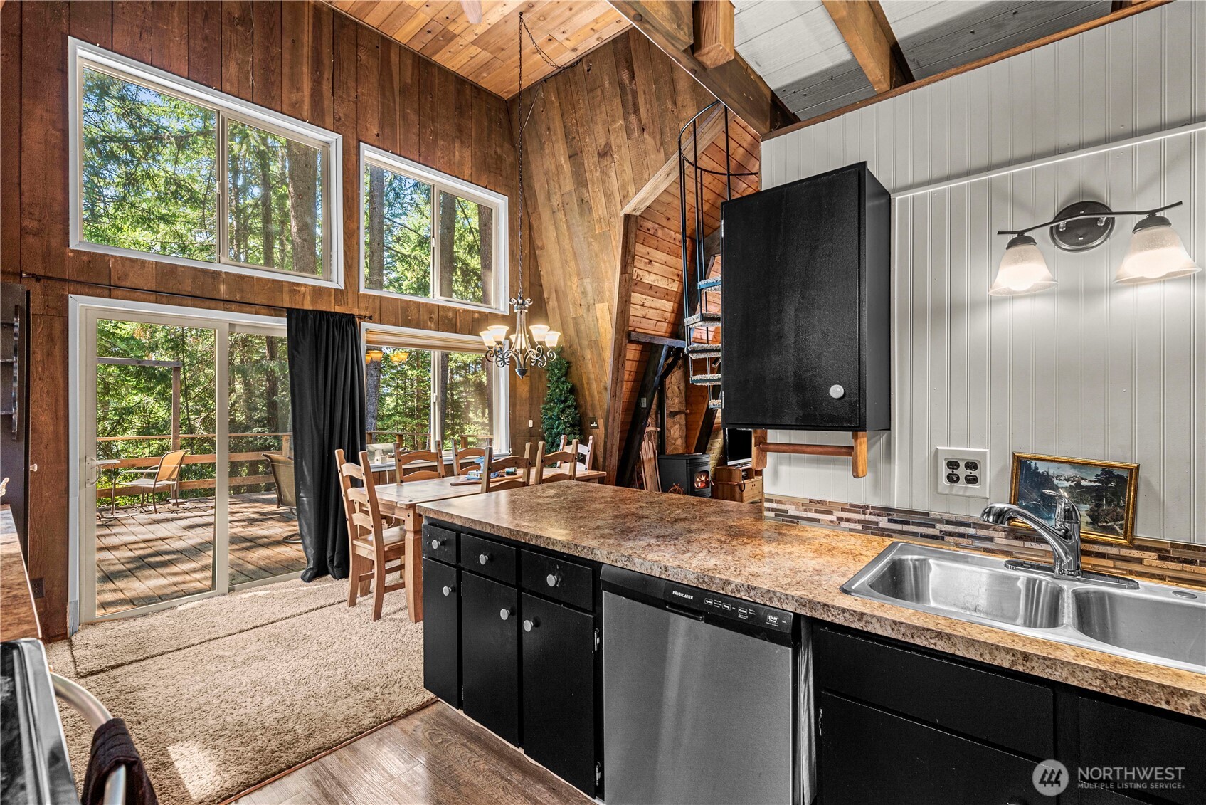 20 Deer Point Lane Ronald, WA 98940 - Photo 11 of 28 a spacious bathroom with a granite countertop sink and a large mirror