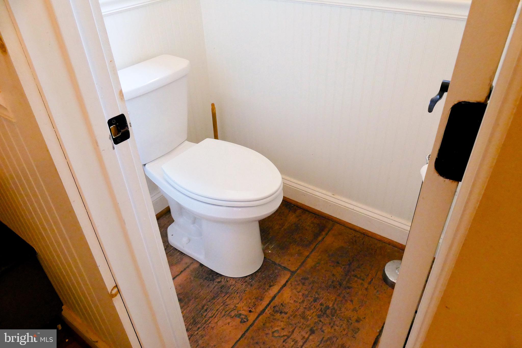3401 Old Level Road Churchville, MD 21028 - Photo 63 of 121 Toilet