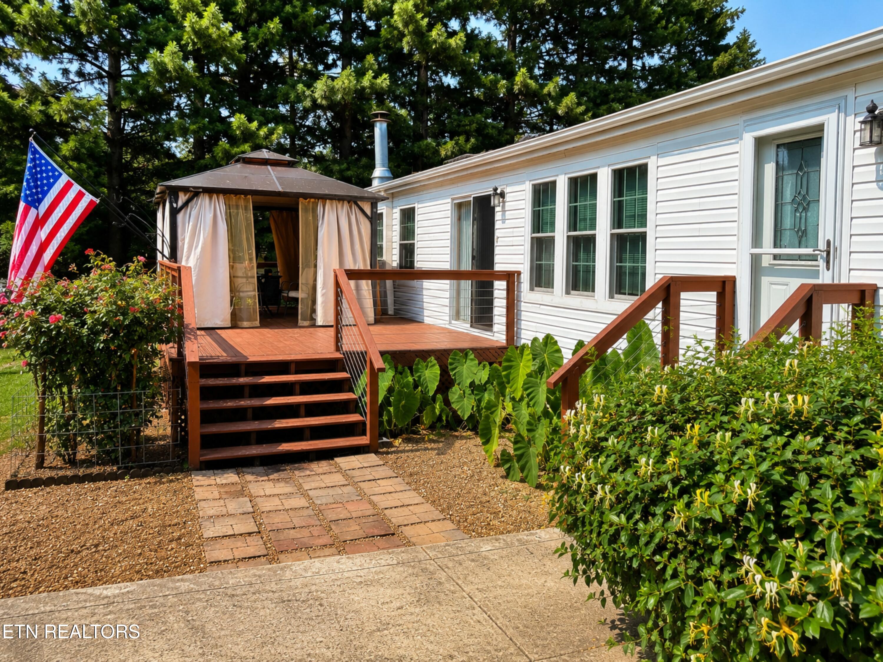 10106 Spring Creek Road Cookeville, TN 38506 - Photo 9 of 13 9